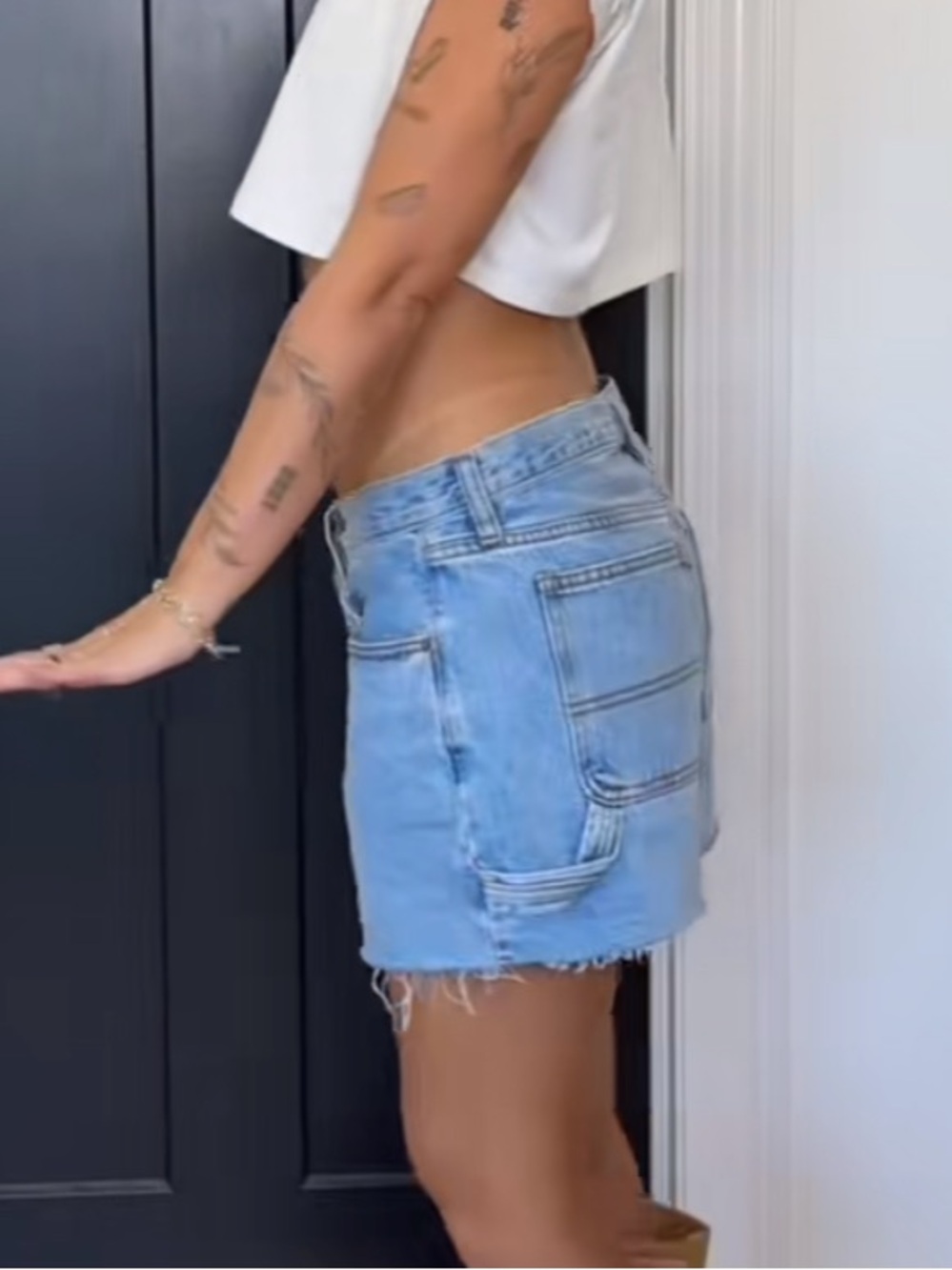 RSQ Womens Low Rise Baggy Carpenter Shorts - Picture 3 of 6